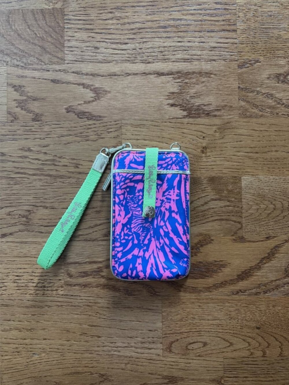 Lilly Pulitzer Writslet Phone Blue Pink Rollin in the Grass Pouch Wallet ID Case